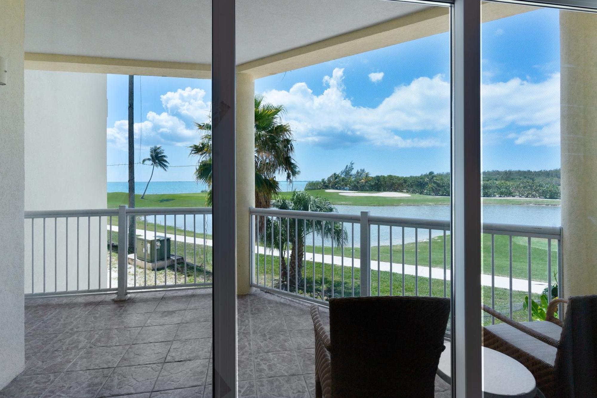 The Grand Caymanian Resort George Town Buitenkant foto