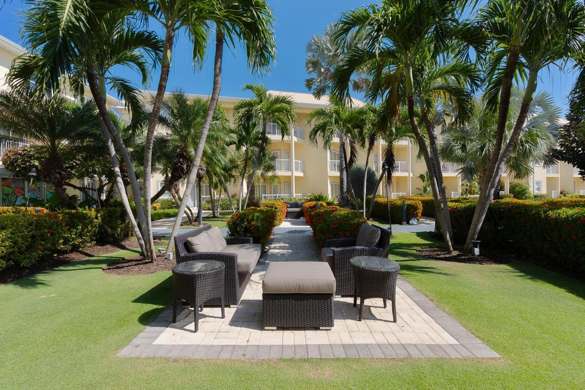 The Grand Caymanian Resort George Town Buitenkant foto