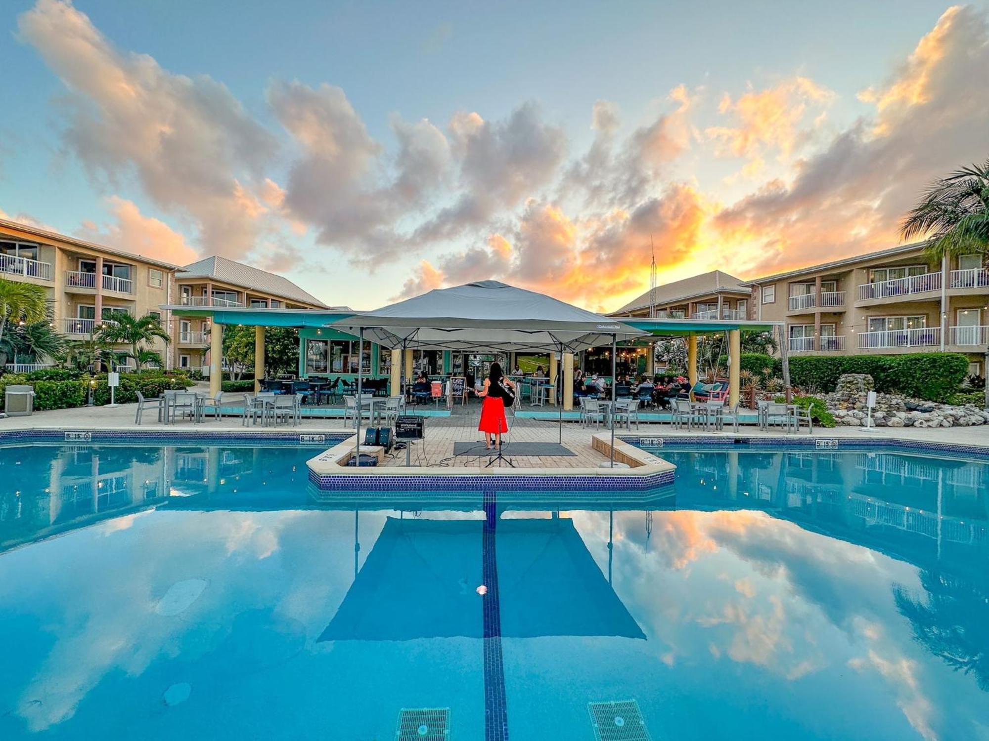 The Grand Caymanian Resort George Town Buitenkant foto