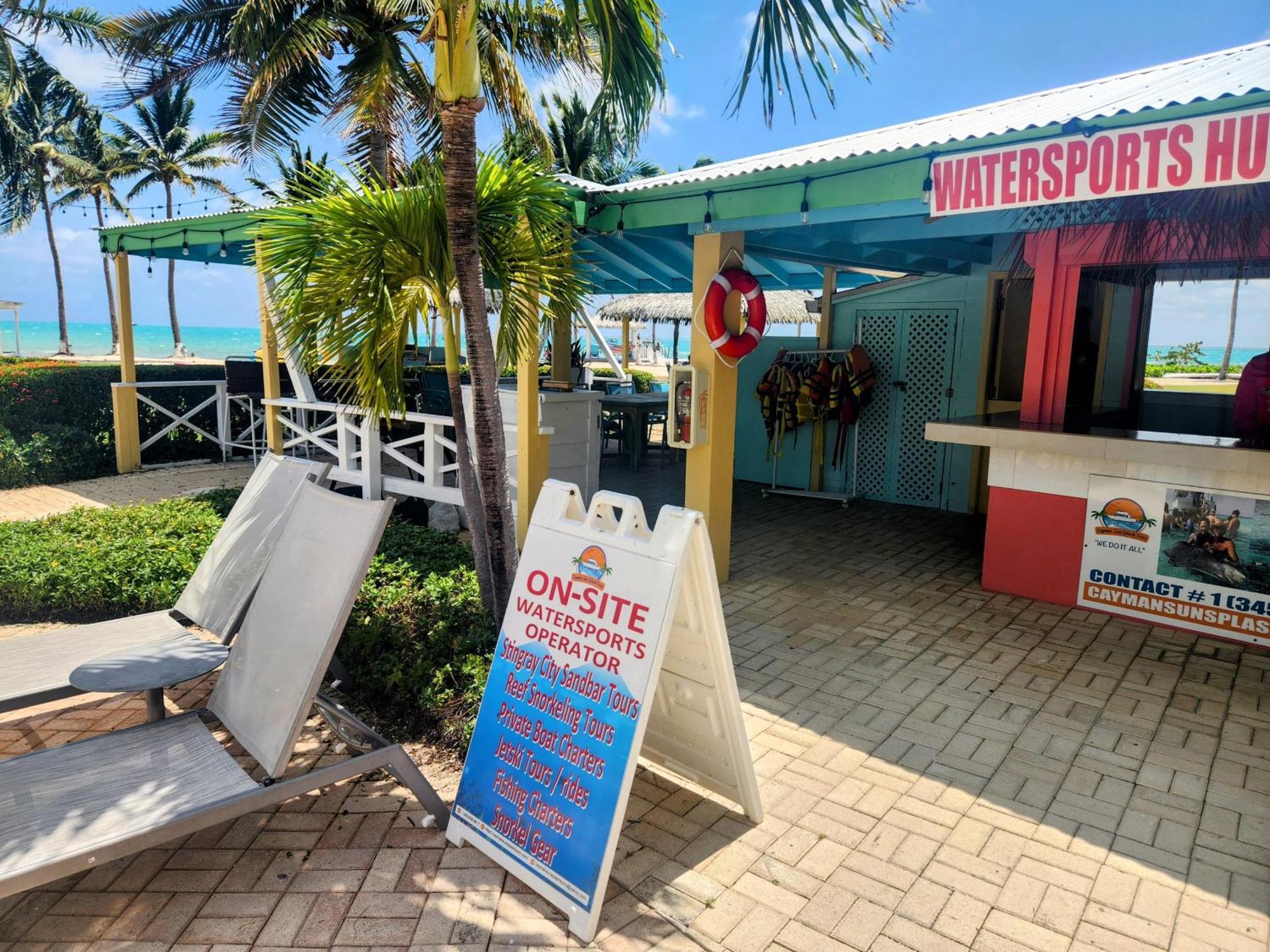The Grand Caymanian Resort George Town Buitenkant foto